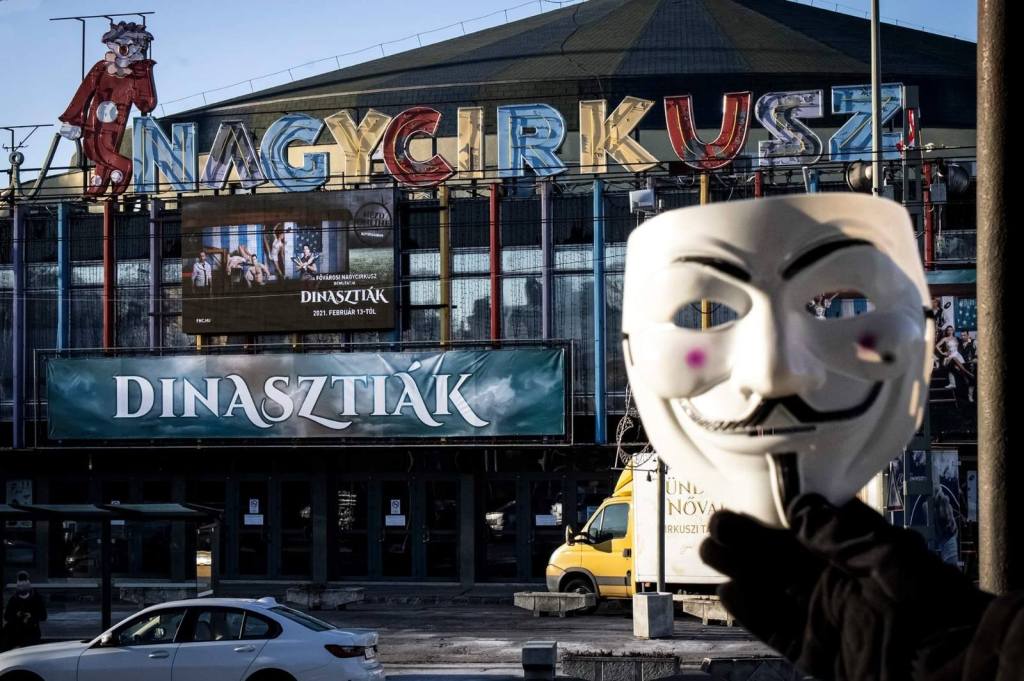 2021 HÁTTÉR TANYÚLMÁNYA! 1/3